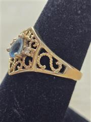 Lady's Gold Ring 14K Yellow Gold 3.2g